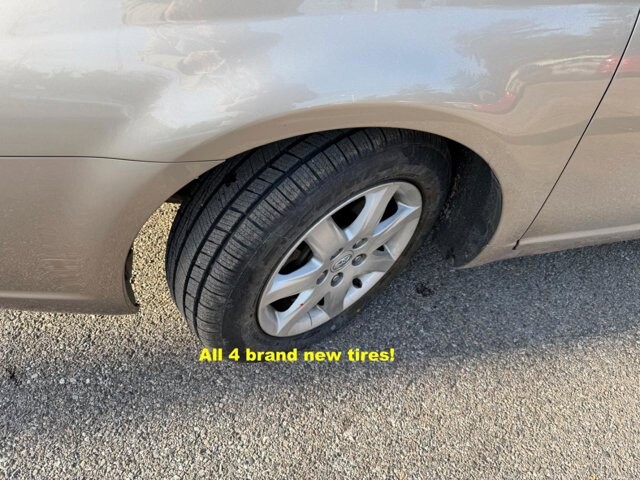 2005 Toyota Avalon in Baltimore, MD 21225 - 18096933 7