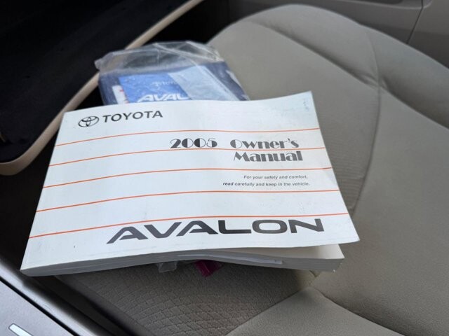 2005 Toyota Avalon in Baltimore, MD 21225 - 18096933 27