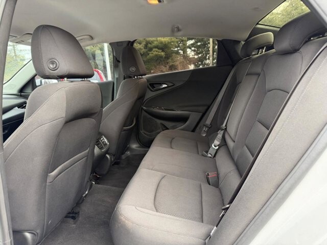 2020 Chevrolet Malibu in Baltimore, MD 21225 - 18096935 15