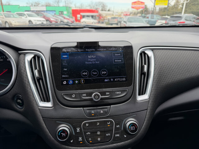 2020 Chevrolet Malibu in Baltimore, MD 21225 - 18096935 23