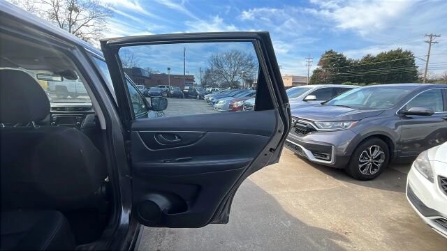 2020 Nissan Rogue in Greenville, SC 29607 - 18096938 13