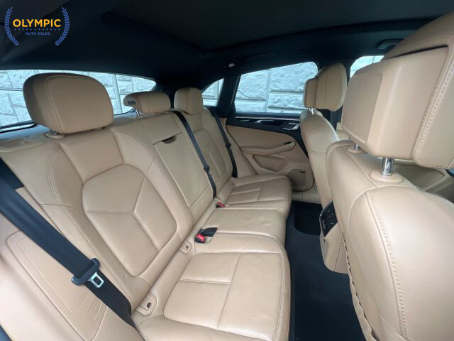 2017 Porsche Macan in Decatur, GA 30032 - 18096941 48