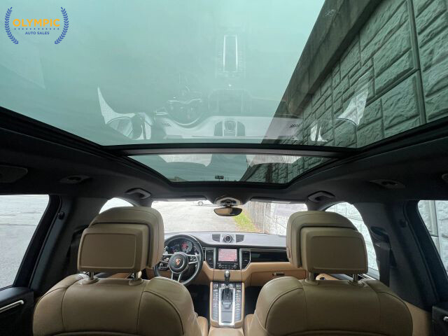 2017 Porsche Macan in Decatur, GA 30032 - 18096941 44