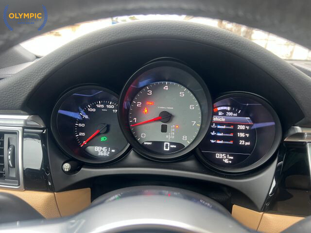 2017 Porsche Macan in Decatur, GA 30032 - 18096941 26