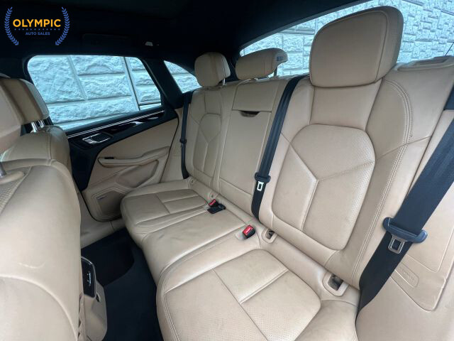 2017 Porsche Macan in Decatur, GA 30032 - 18096941 47