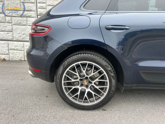 2017 Porsche Macan in Decatur, GA 30032 - 18096941 13