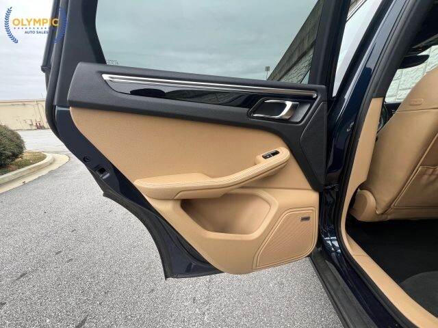 2017 Porsche Macan in Decatur, GA 30032 - 18096941 52