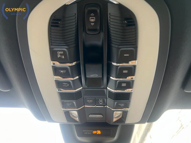 2017 Porsche Macan in Decatur, GA 30032 - 18096941 43