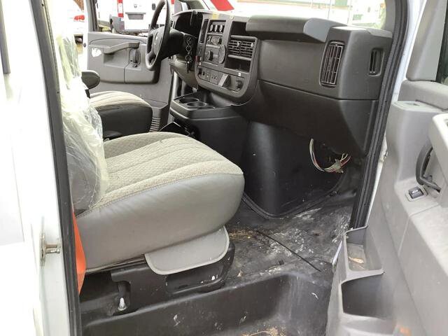 2019 Chevrolet Express 2500 in Blauvelt, NY 10913 - 18096944 13
