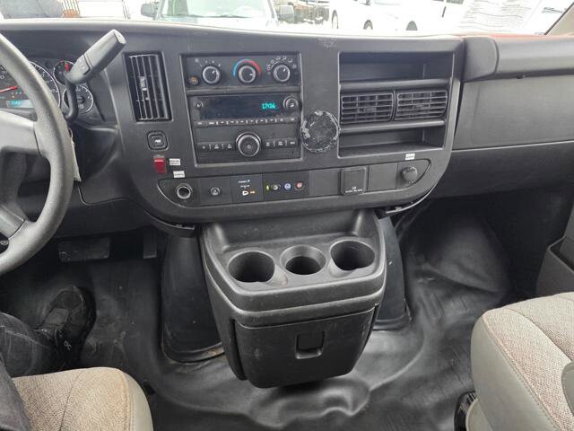 2019 Chevrolet Express 2500 in Blauvelt, NY 10913 - 18096944 16