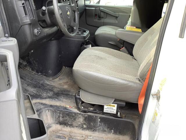 2019 Chevrolet Express 2500 in Blauvelt, NY 10913 - 18096944 8
