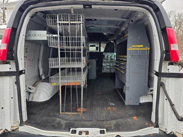 2019 Chevrolet Express 2500 in Blauvelt, NY 10913 - 18096944 35