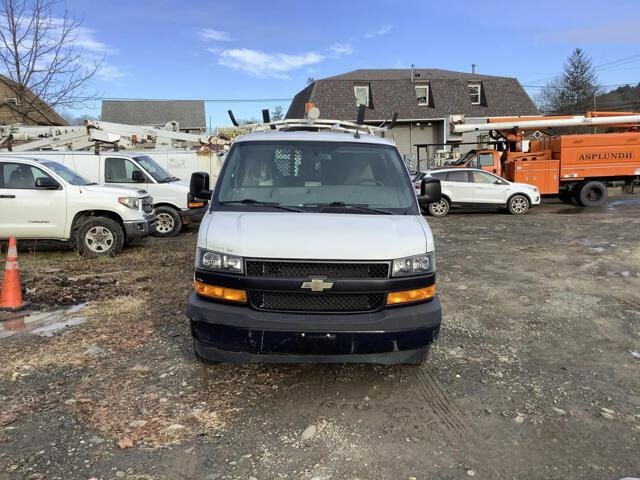 2019 Chevrolet Express 2500 in Blauvelt, NY 10913 - 18096944 3