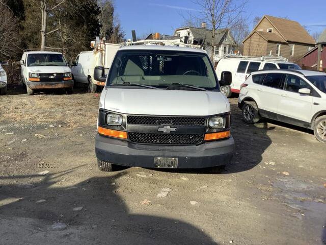 2011 Chevrolet Express 2500 in Blauvelt, NY 10913 - 18096946 3