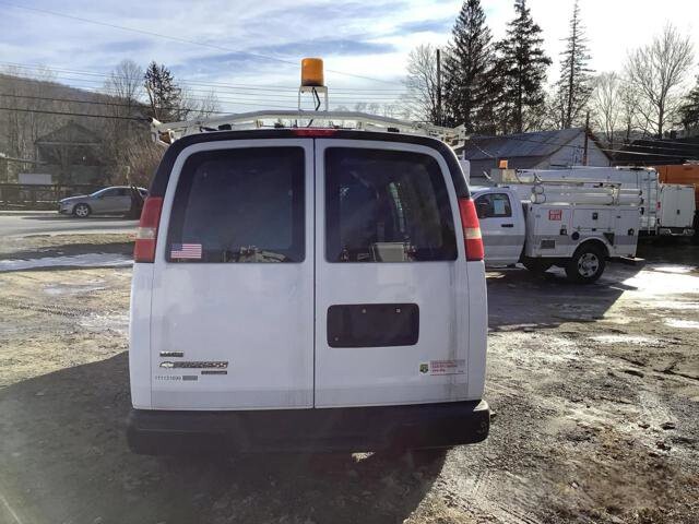 2011 Chevrolet Express 2500 in Blauvelt, NY 10913 - 18096946 6