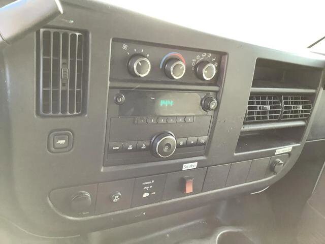 2011 Chevrolet Express 2500 in Blauvelt, NY 10913 - 18096946 10