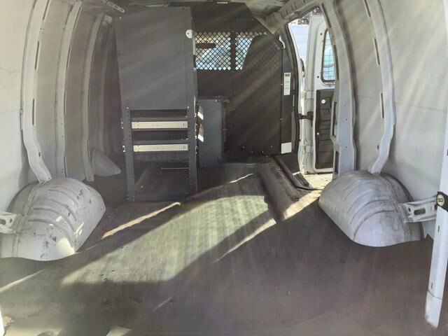 2011 Chevrolet Express 2500 in Blauvelt, NY 10913 - 18096946 11