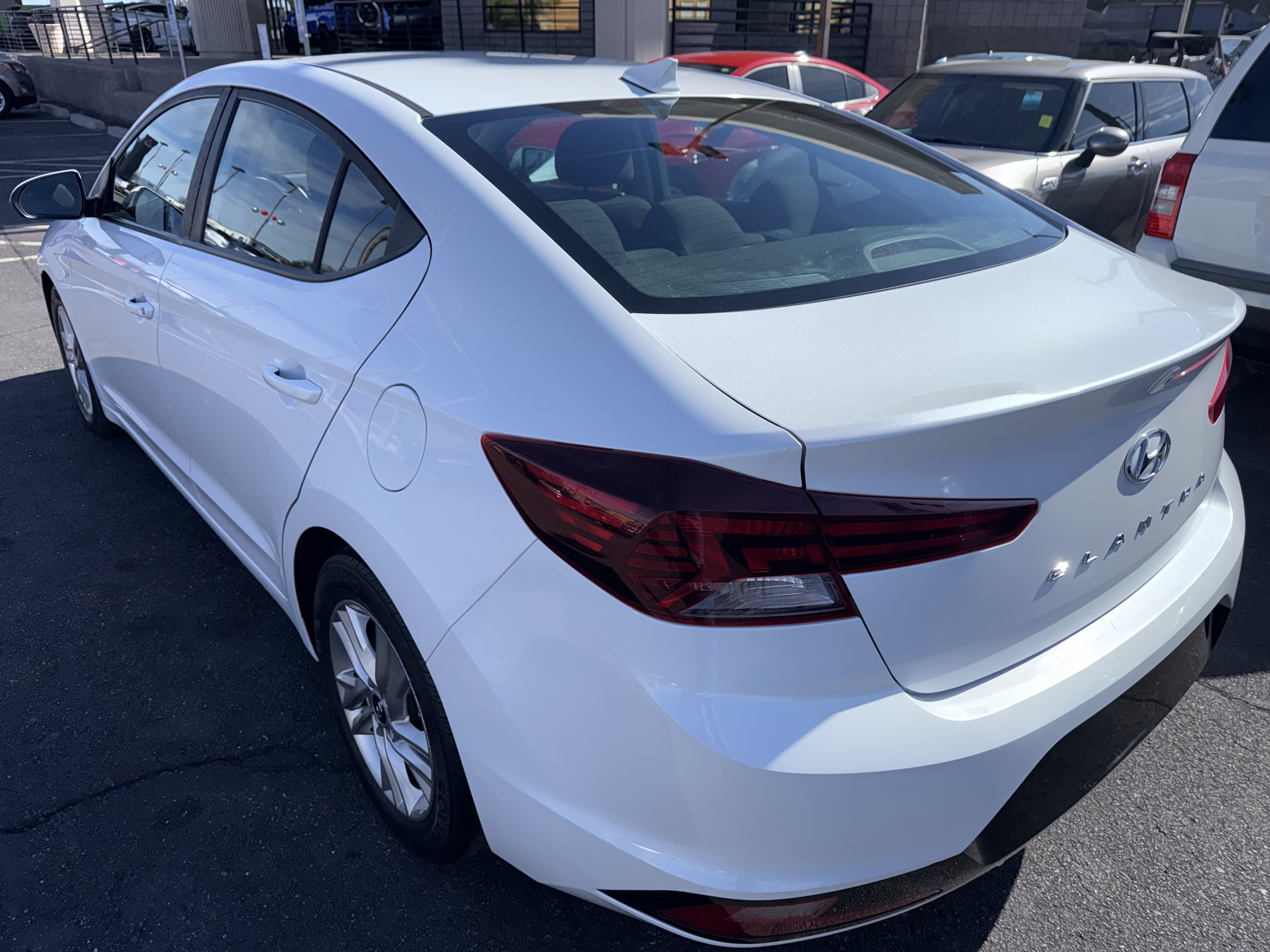 2020 Hyundai Elantra in Phoenix, AZ 85022 - 18096947 6