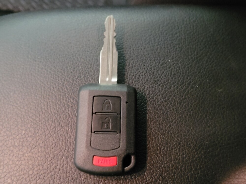 2020 Mitsubishi Eclipse Cross in Bakersfield, CA 93309 - 18096961 32