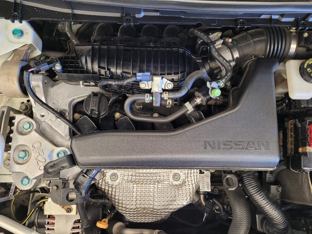 2018 Nissan Rogue in Fresno, CA 93726 - 18096963 30