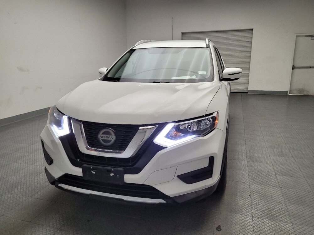2018 Nissan Rogue in Fresno, CA 93726 - 18096963 15