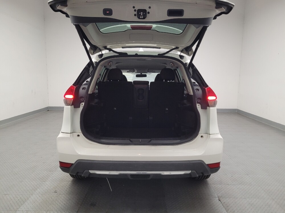 2018 Nissan Rogue in Fresno, CA 93726 - 18096963 29