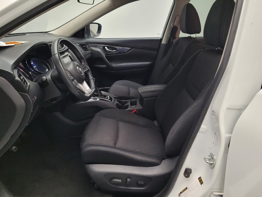 2018 Nissan Rogue in Fresno, CA 93726 - 18096963 17