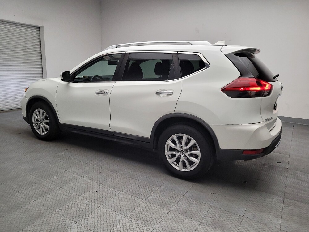 2018 Nissan Rogue in Fresno, CA 93726 - 18096963 3