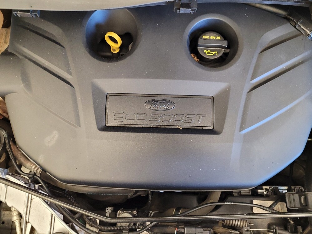 2016 Ford Escape in Downey, CA 90241 - 18096968 30