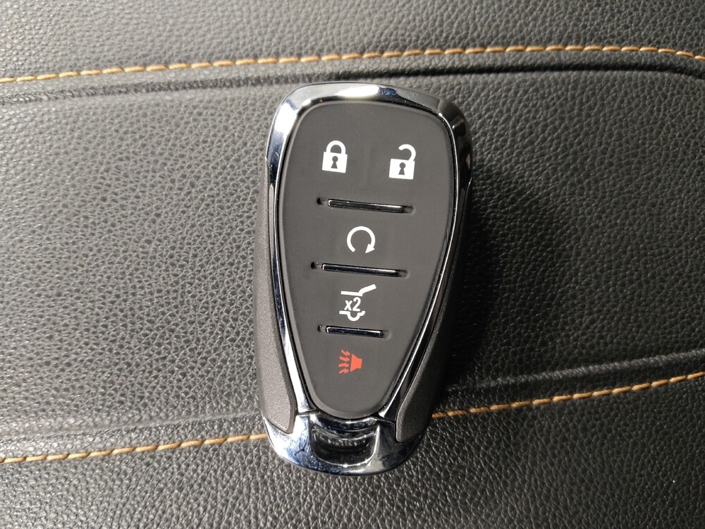 2021 Chevrolet Traverse in Union City, GA 30291 - 18096976 32