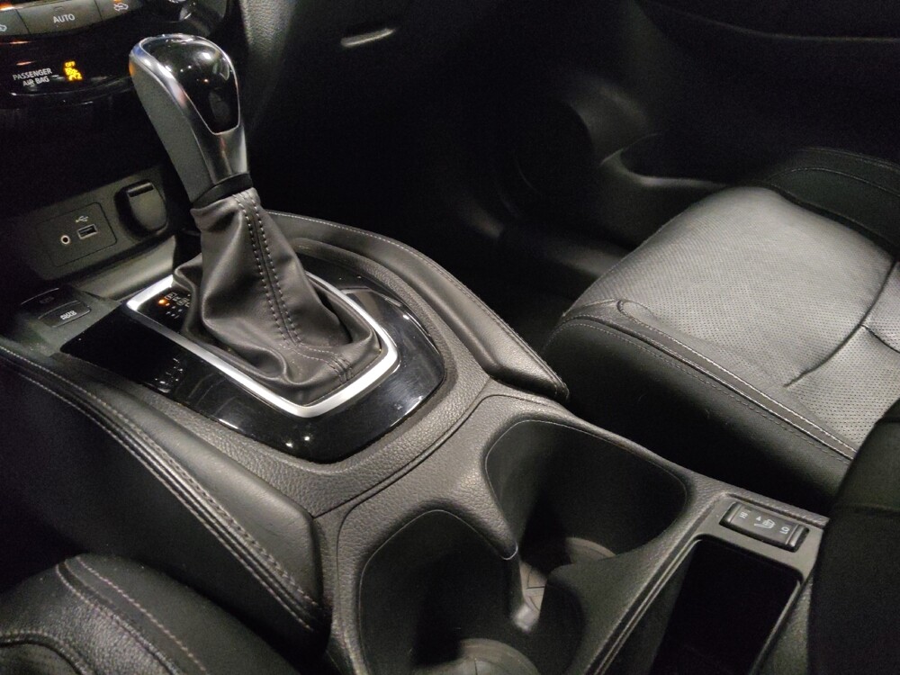 2019 Nissan Rogue in Glendale, AZ 85301 - 18096982 26