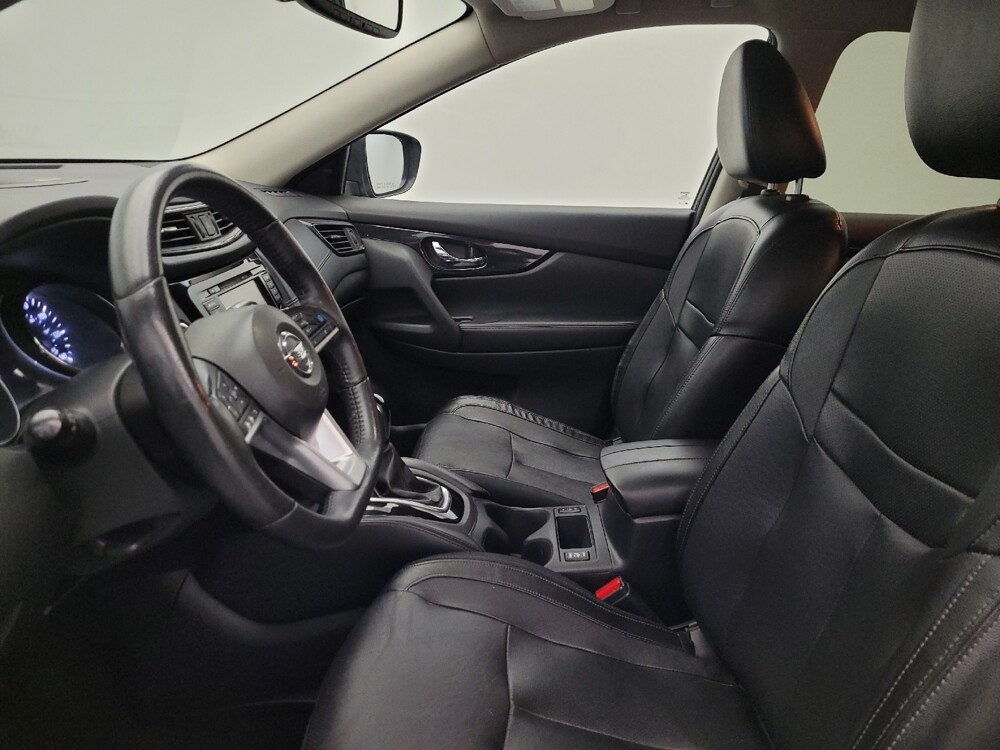 2019 Nissan Rogue in Glendale, AZ 85301 - 18096982 17