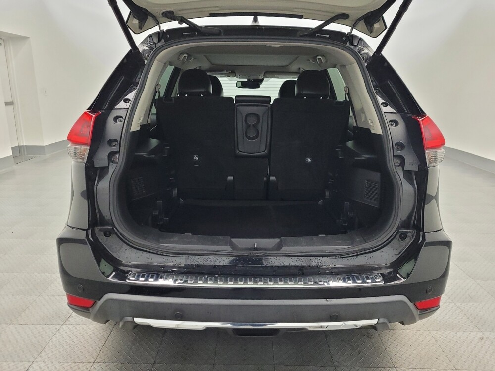 2019 Nissan Rogue in Glendale, AZ 85301 - 18096982 29