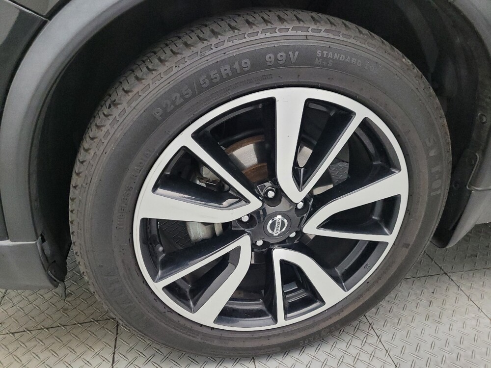 2019 Nissan Rogue in Glendale, AZ 85301 - 18096982 31