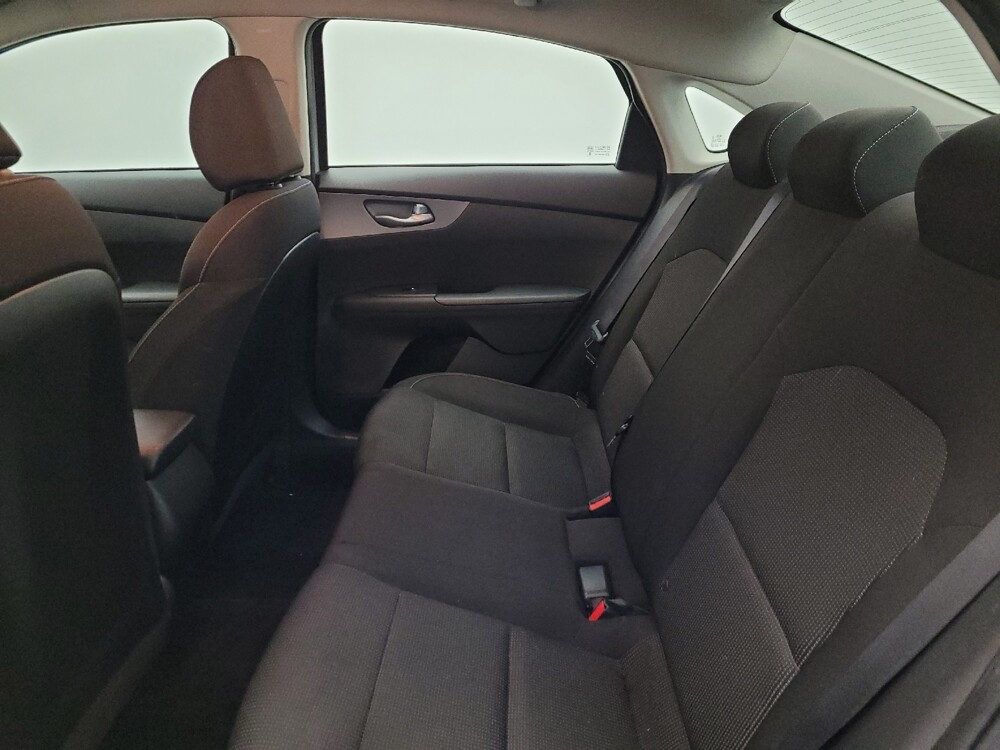 2021 Kia Forte in Glendale, AZ 85301 - 18096984 18