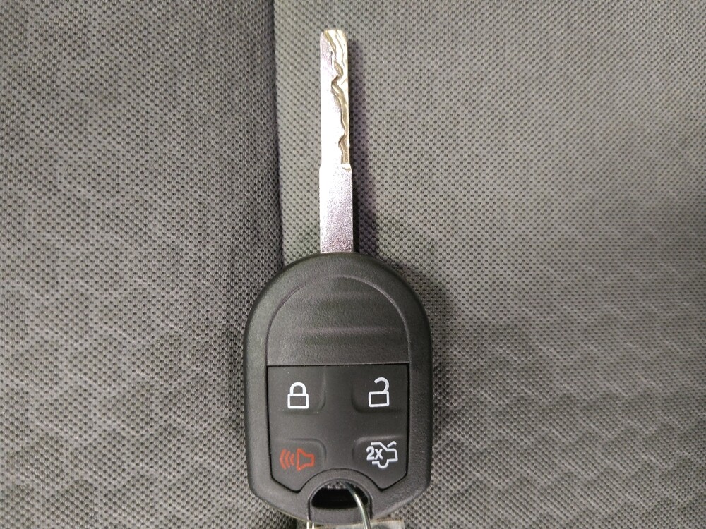 2018 Ford Escape in Lakeland, FL 33815 - 18096985 32