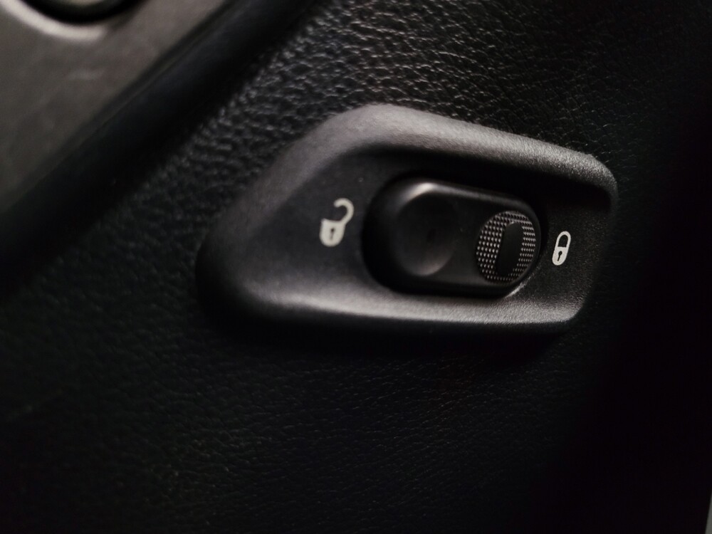 2017 Jeep Wrangler in Las Vegas, NV 89104 - 18096988 27