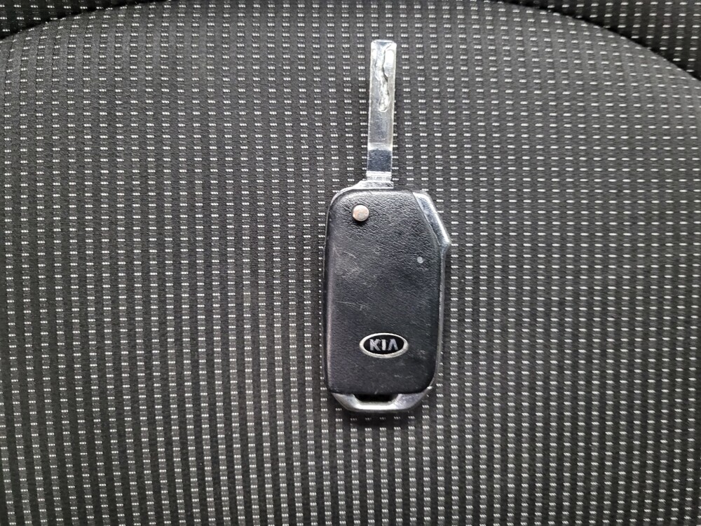 2020 Kia Forte in Las Vegas, NV 89104 - 18096990 32