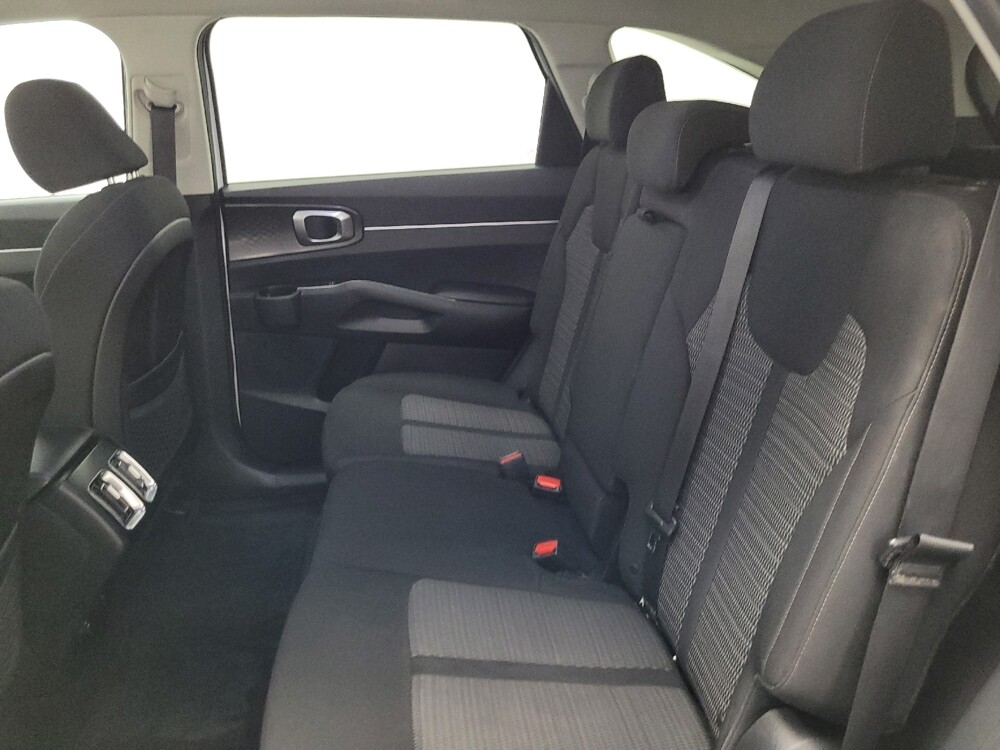 2021 Kia Sorento in Las Vegas, NV 89104 - 18096991 18