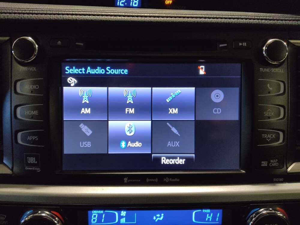 2018 Toyota Highlander in Mobile, AL 36606 - 18097002 25