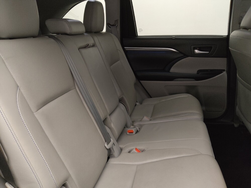 2018 Toyota Highlander in Mobile, AL 36606 - 18097002 19