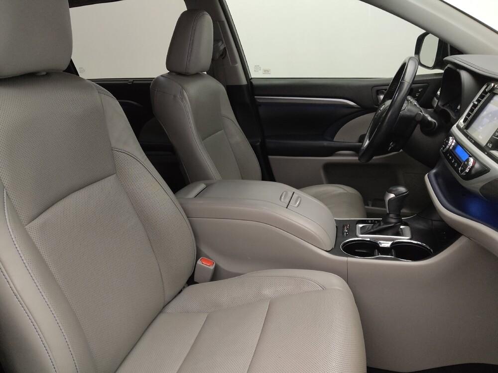 2018 Toyota Highlander in Mobile, AL 36606 - 18097002 21