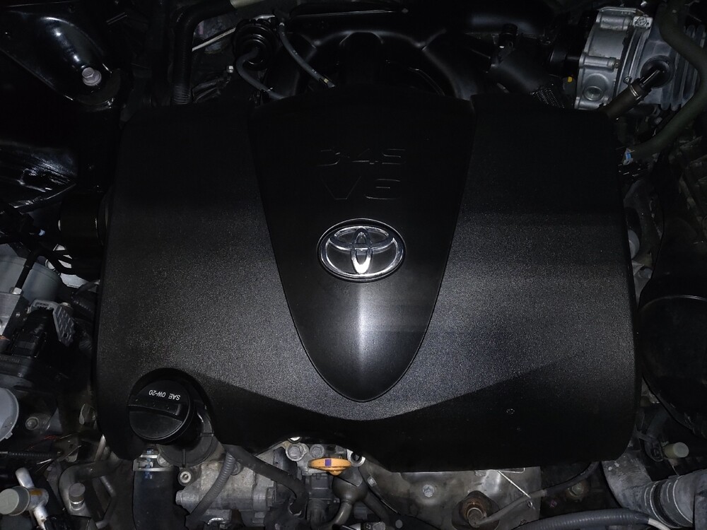 2018 Toyota Highlander in Mobile, AL 36606 - 18097002 30