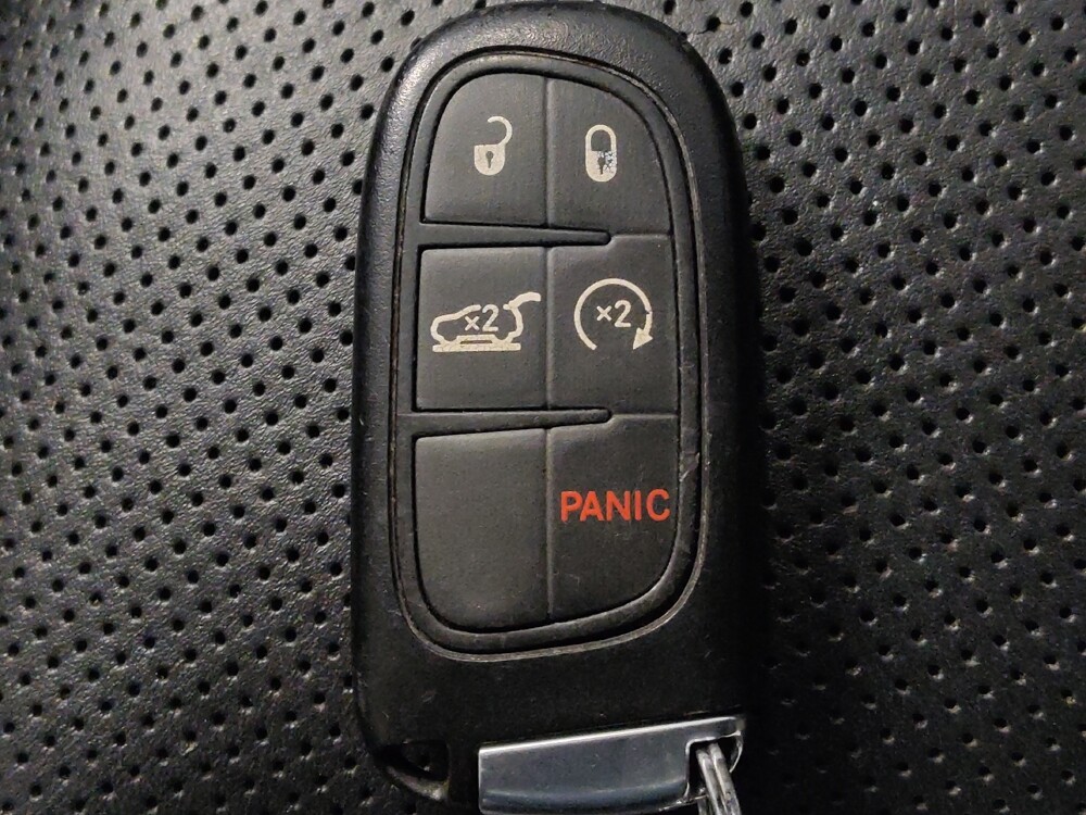 2019 Jeep Cherokee in Corpus Christi, TX 78412 - 18097011 32