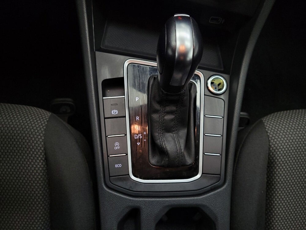 2019 Volkswagen Jetta in Las Vegas, NV 89104 - 18097013 26