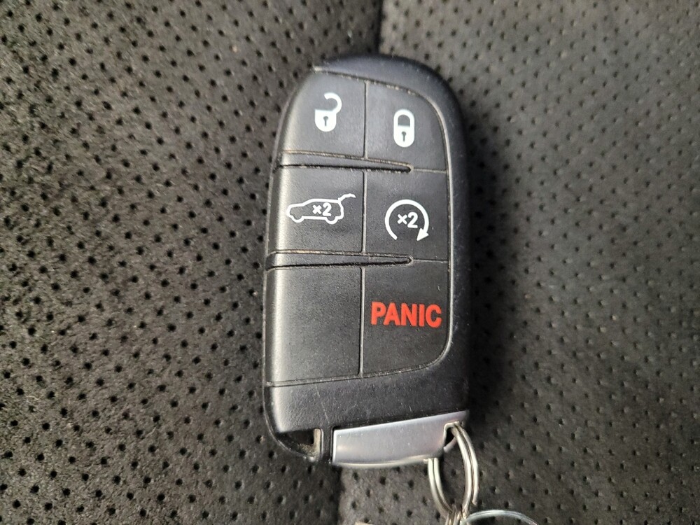 2020 Jeep Grand Cherokee in Toledo, OH 43617 - 18097015 32