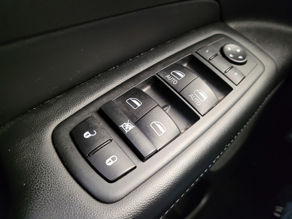 2020 Jeep Grand Cherokee in Toledo, OH 43617 - 18097015 27