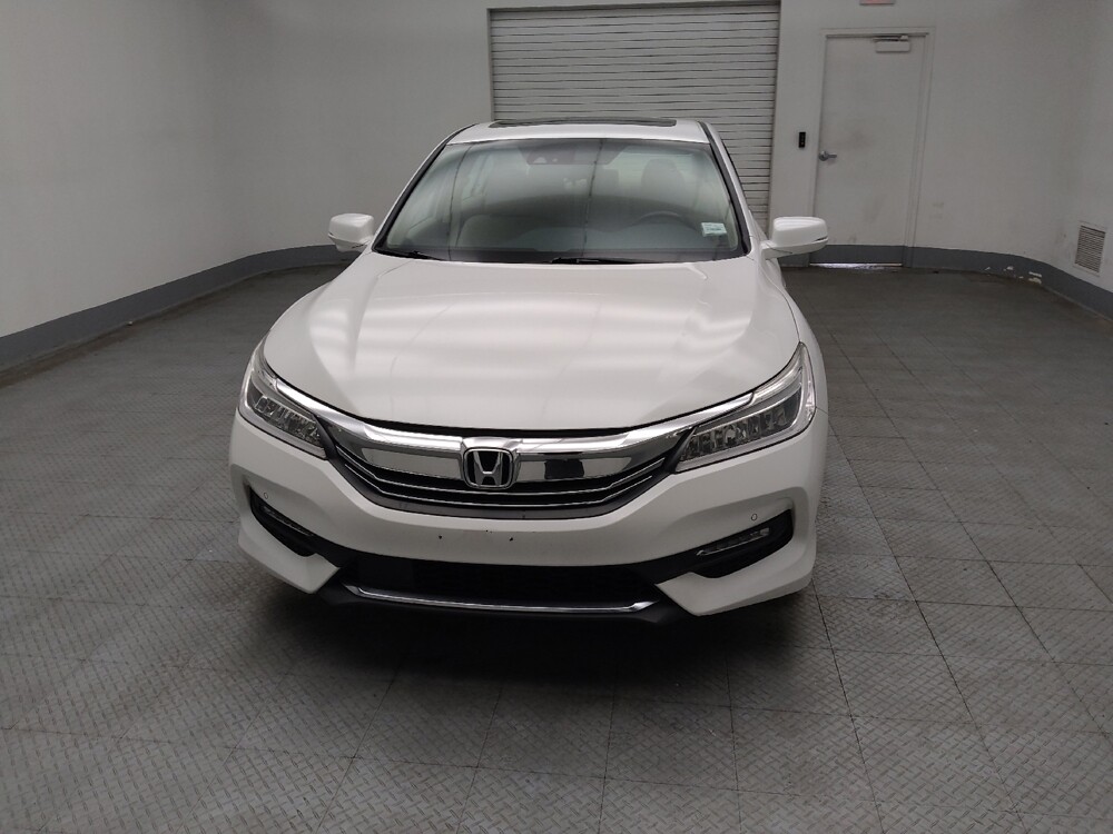 2017 Honda Accord in Lombard, IL 60148 - 18097020 15