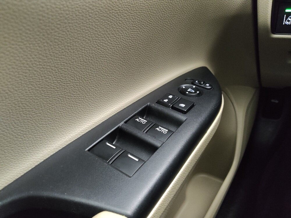 2017 Honda Accord in Lombard, IL 60148 - 18097020 27