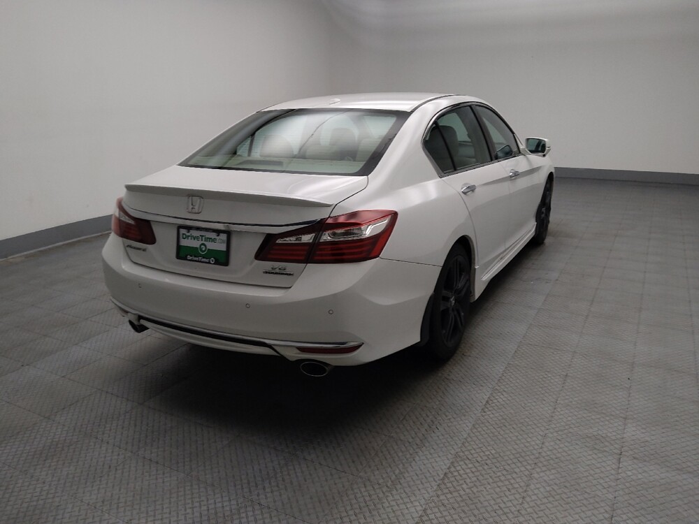 2017 Honda Accord in Lombard, IL 60148 - 18097020 9